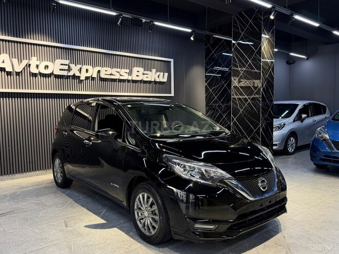 Nissan Note-5