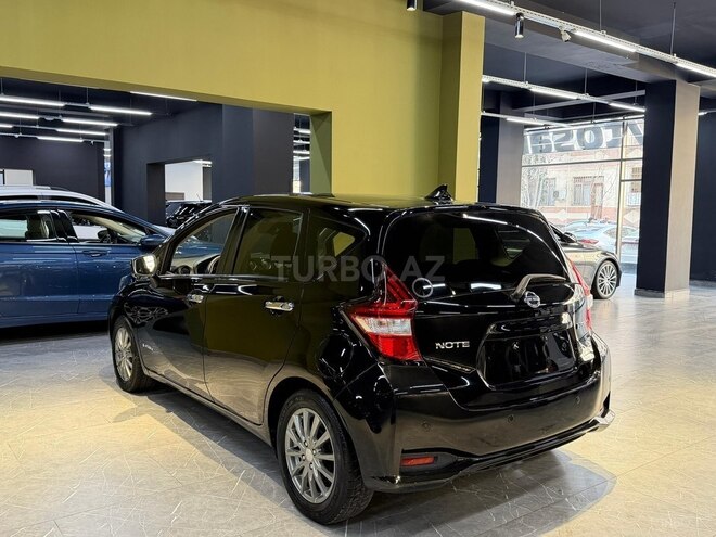 Nissan Note-6
