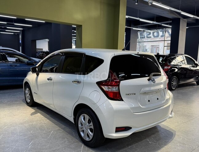 Nissan Note-6