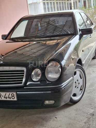 Mercedes E 240-20