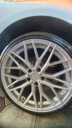 BMW 320d-9