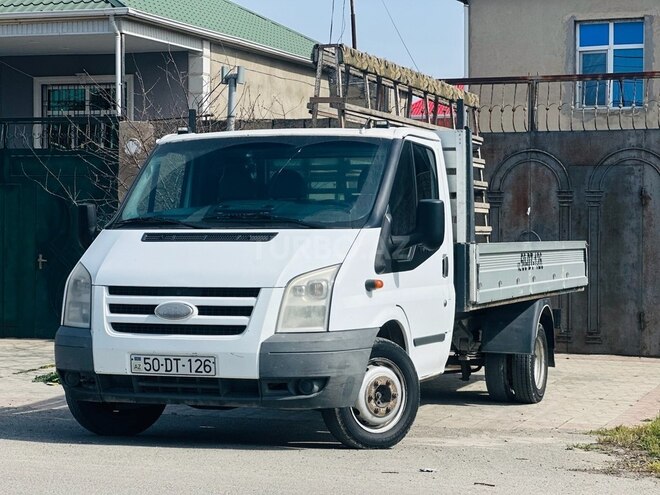 Ford Transit-1