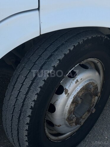 Ford Transit-5