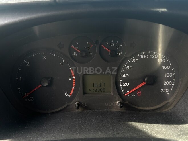 Ford Transit-7