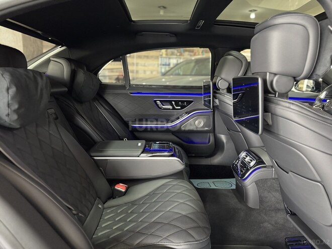 Mercedes S 500 4MATIC-15