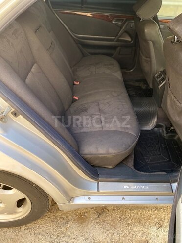 Mercedes E 220-6