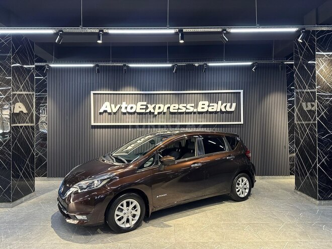 Nissan Note-1