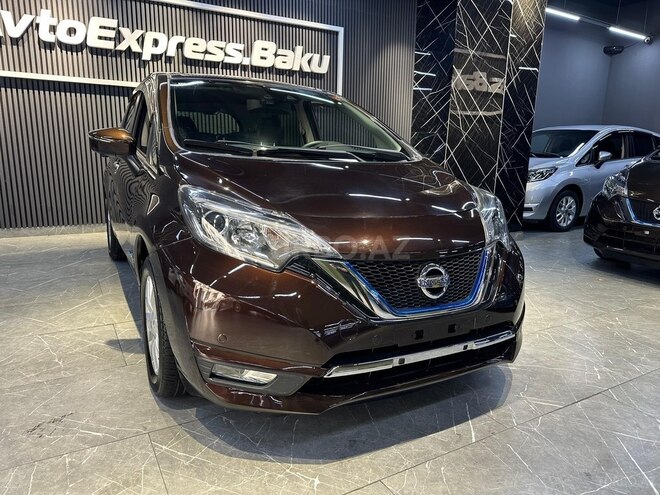Nissan Note-4