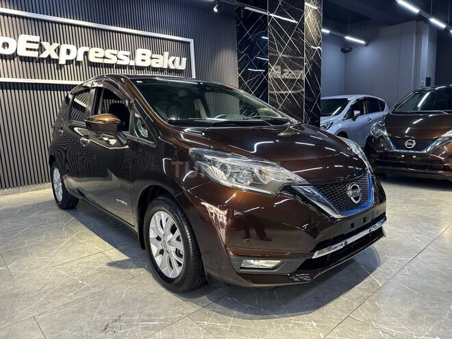 Nissan Note-5