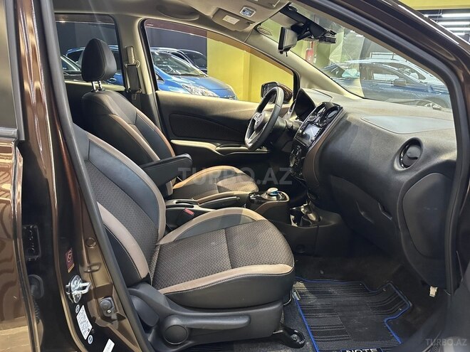 Nissan Note-8