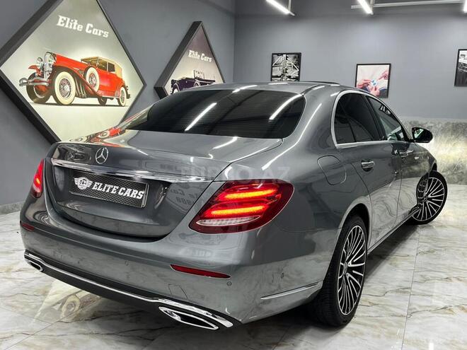 Mercedes E 220 d-12