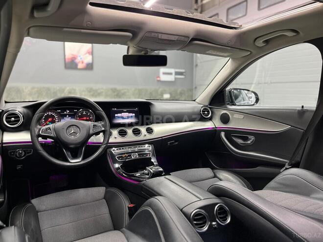 Mercedes E 220 d-31