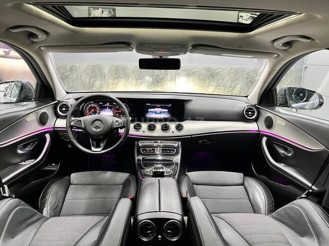 Mercedes E 220 d-14