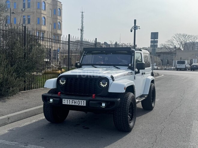 Jeep Wrangler-12