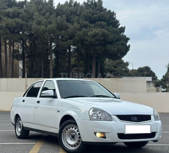 LADA (VAZ) Priora-1