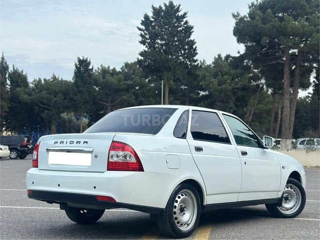 LADA (VAZ) Priora-8