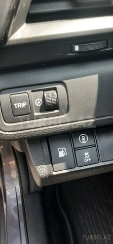Honda Insight-8