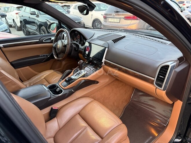 Porsche Cayenne-14