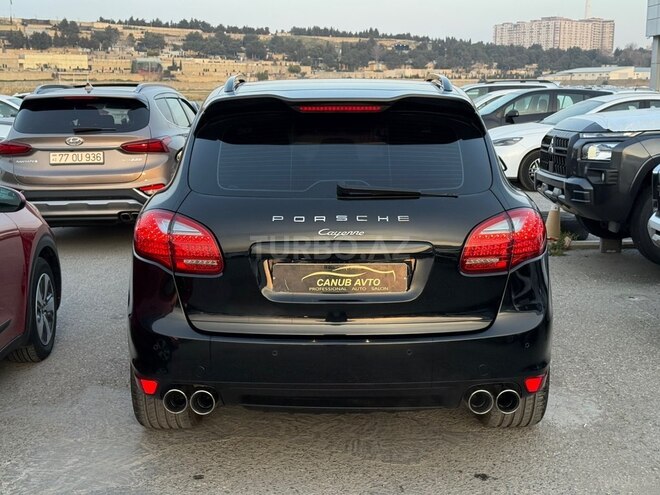 Porsche Cayenne-10