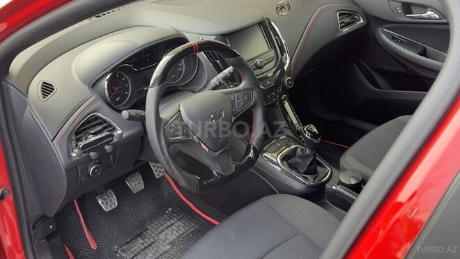 Chevrolet Cruze-12