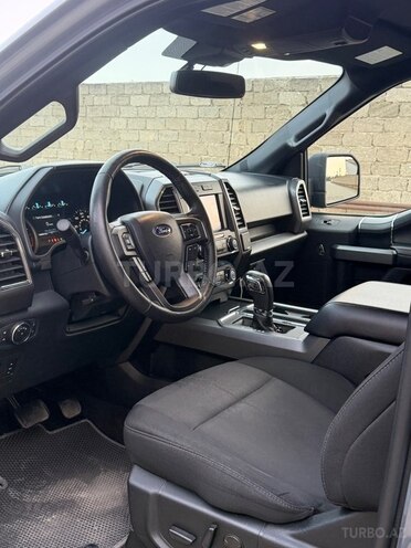 Ford F-150-15