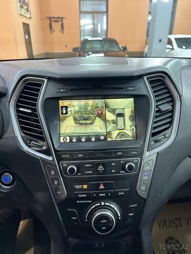 Hyundai Santa Fe-12
