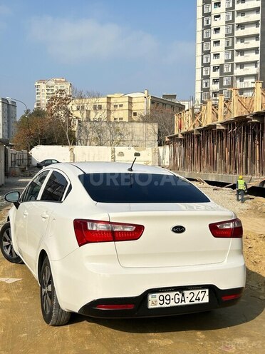 Kia Rio-7