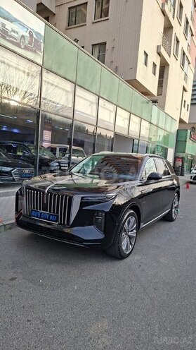 Hongqi E-HS9-17