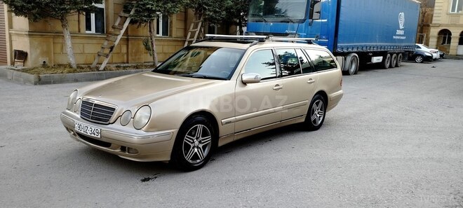 Mercedes E 240-8