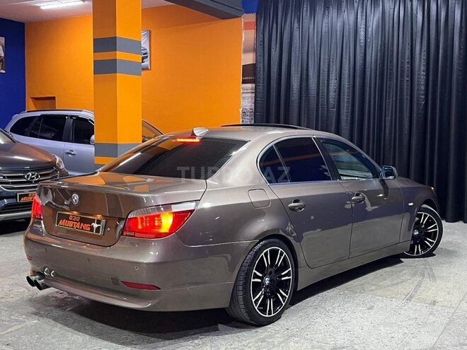 BMW 525-12