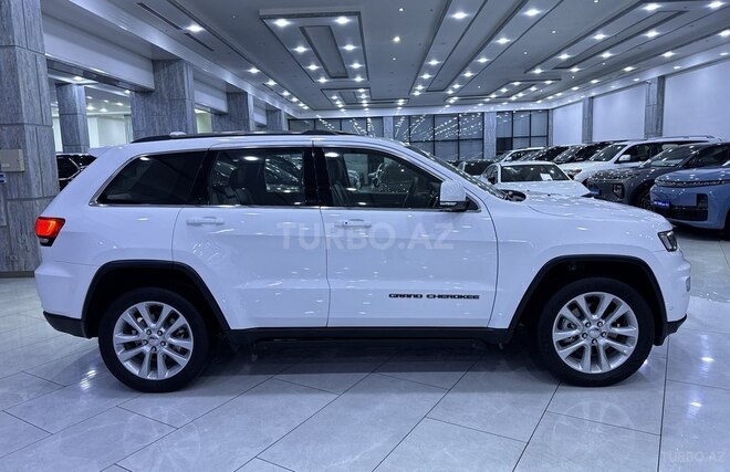 Jeep Grand Cherokee-4