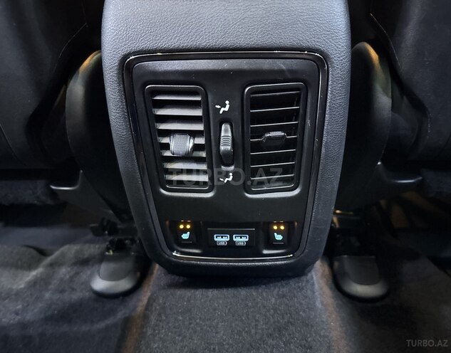 Jeep Grand Cherokee-15