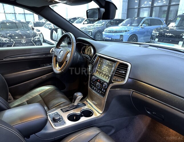 Jeep Grand Cherokee-10