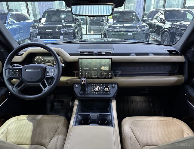 Land Rover Defender-9