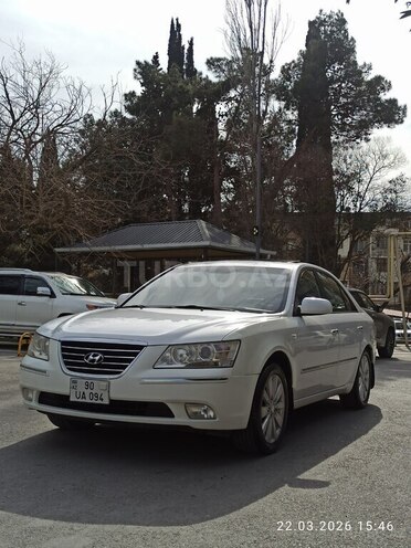 Hyundai Sonata-11