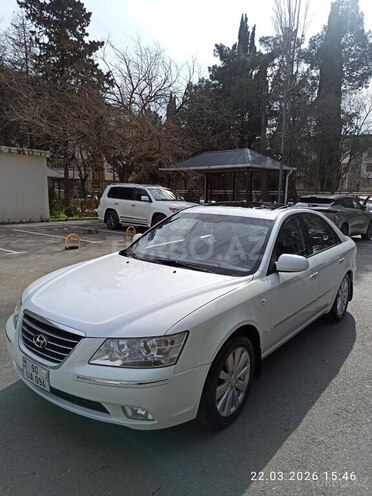 Hyundai Sonata-15