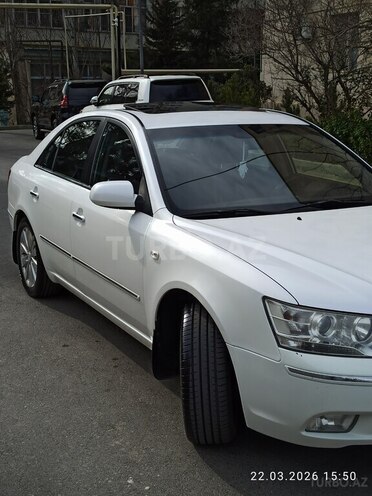 Hyundai Sonata-16