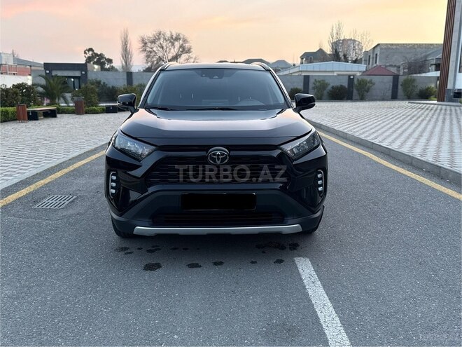 Toyota RAV4-1