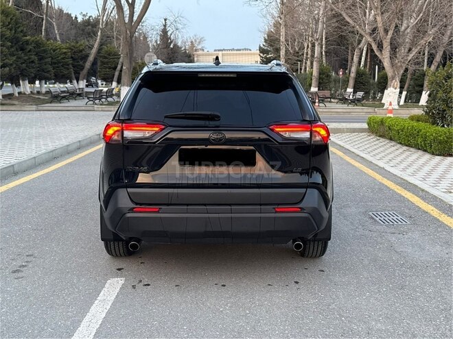 Toyota RAV4-2