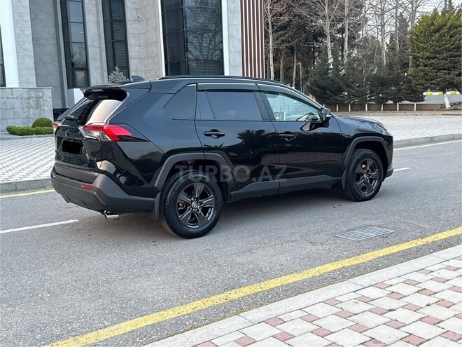 Toyota RAV4-13