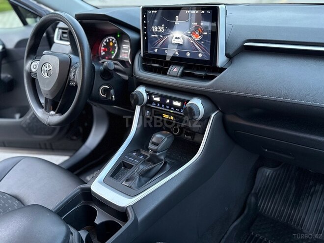 Toyota RAV4-20