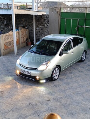 Toyota Prius-1