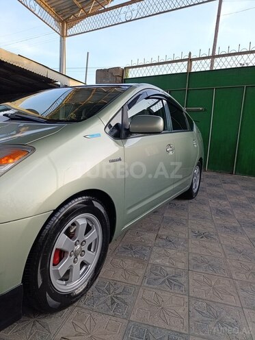 Toyota Prius-2