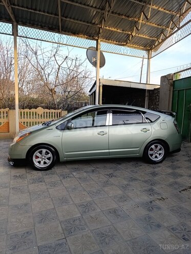 Toyota Prius-7