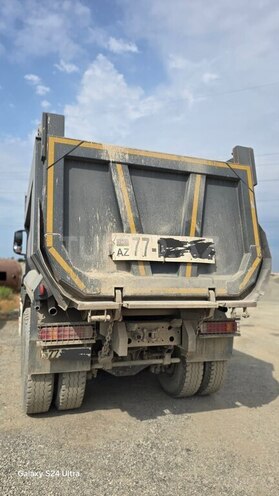HOWO Sinotruk 2022, 640,000 km - 15.0 l - Bakı