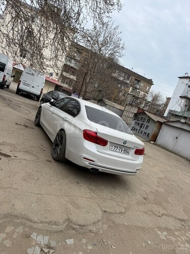 BMW 330-3