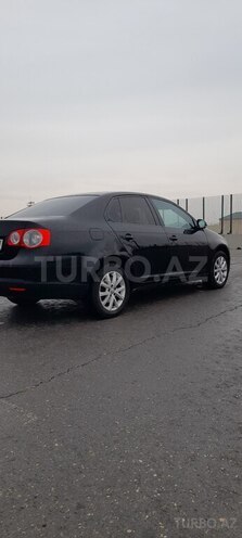 Volkswagen Jetta-4