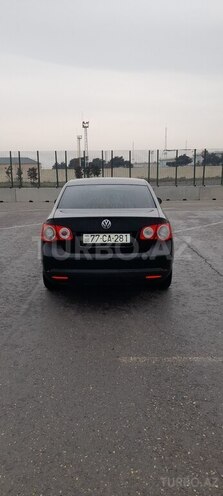 Volkswagen Jetta-5