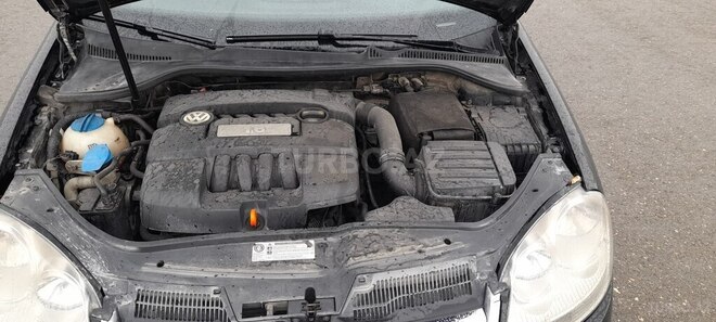 Volkswagen Jetta-11