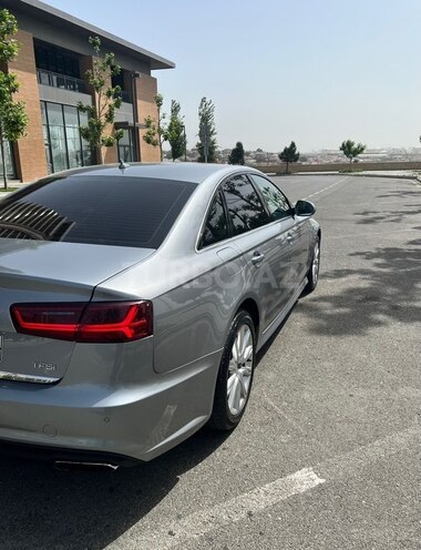 Audi A6-4